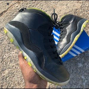Air Jordan 10 venom green